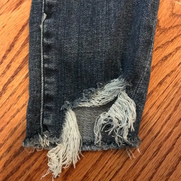 Abercrombie & Fitch Low Rise Skinny Jeans - Picture 6 of 7